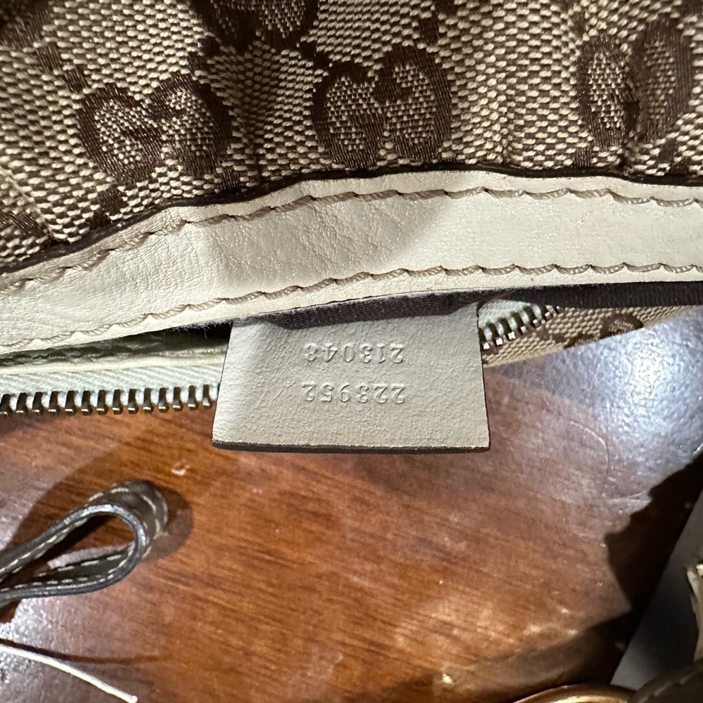 Gucci vintage hobo bag - Picture 9 of 11